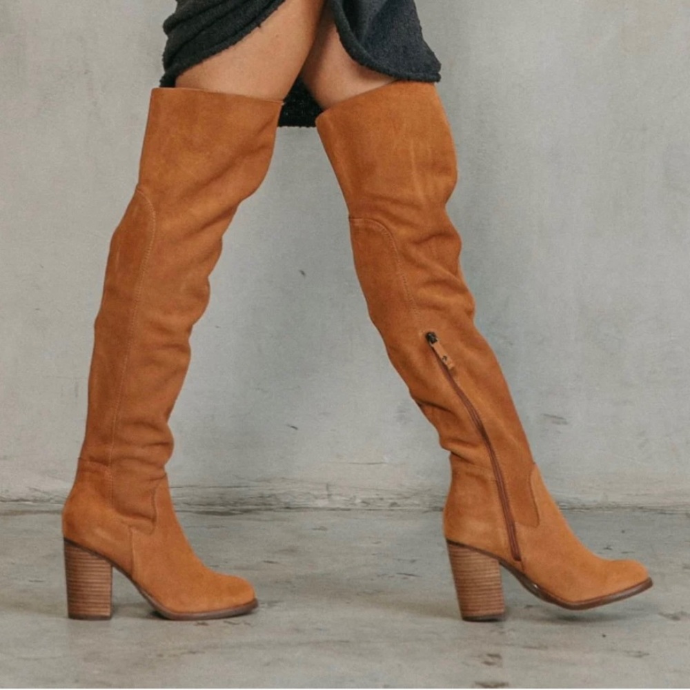 Kelsi Dagger over the knee boots - perfect fall boots in great condition